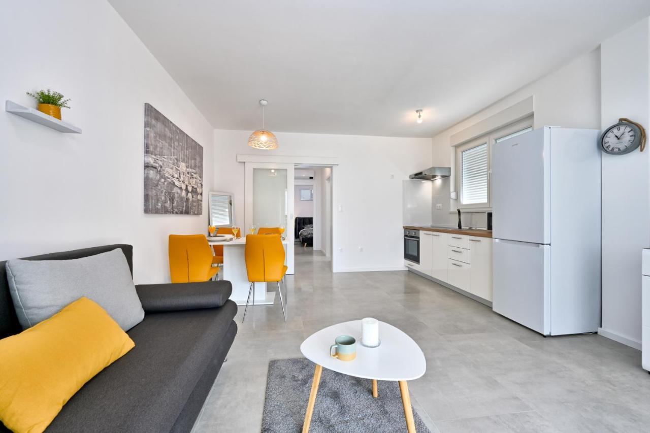 Relax Apartments Novalja Exteriér fotografie